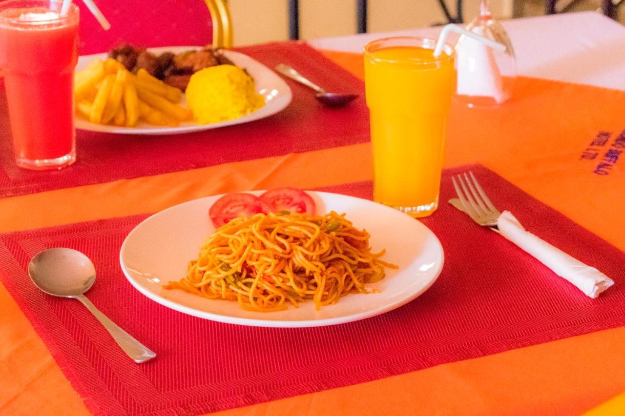Kahondo Buffalo Hotel Kampala Makerere Bagian luar foto