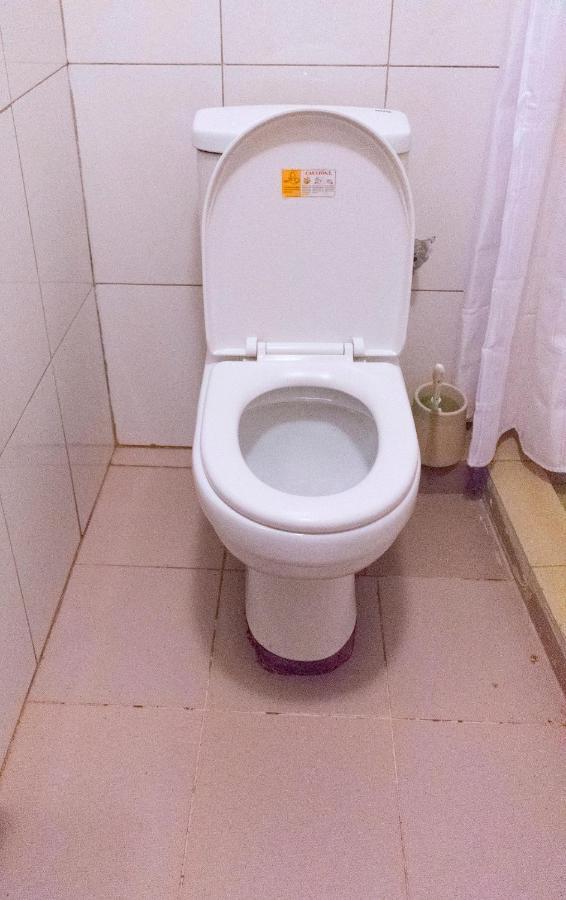 Kahondo Buffalo Hotel Kampala Makerere Bagian luar foto